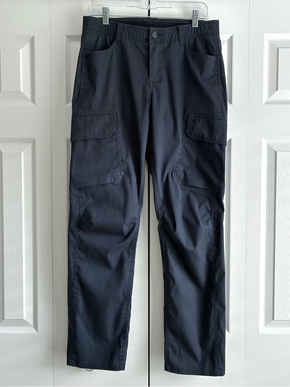 Under Armour Women’s Cargo Pants 12 Gray Utility Straight Leg Hiking Outdoor